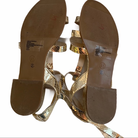 Liz Claiborne Fairfield Gold Metallic Sandals - Picture 3 of 5